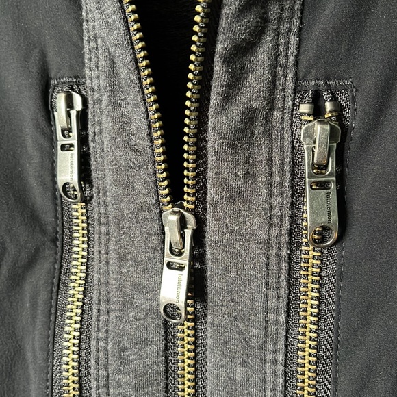 Lululemon Dispatch Zip-Up Hoodie (M) - Picture 4 of 7